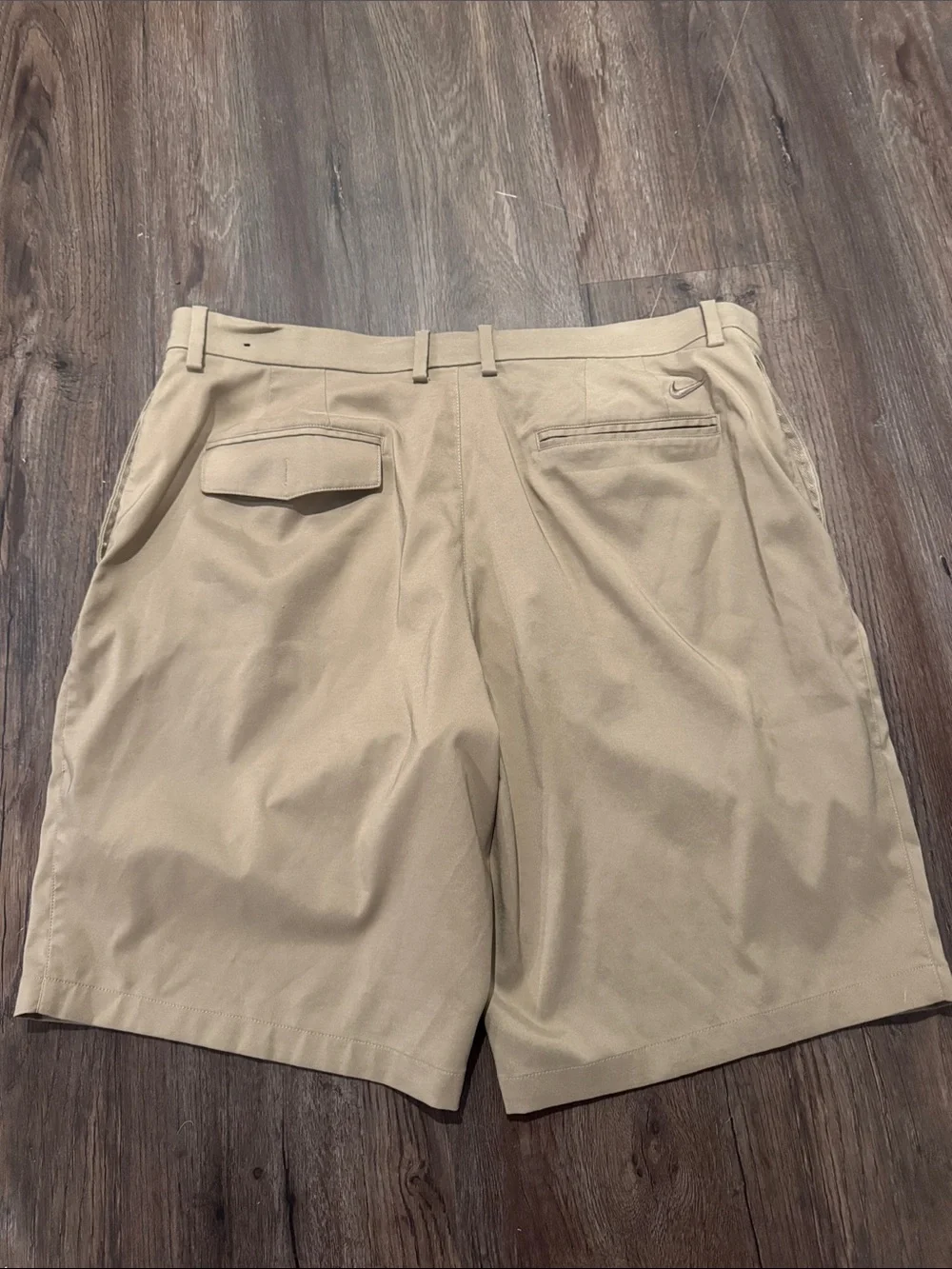 Nike Men’s Flat-Front Khaki Shorts